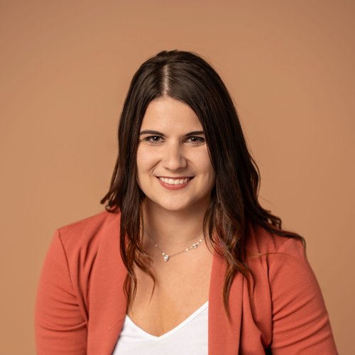 Emily Drake headshot