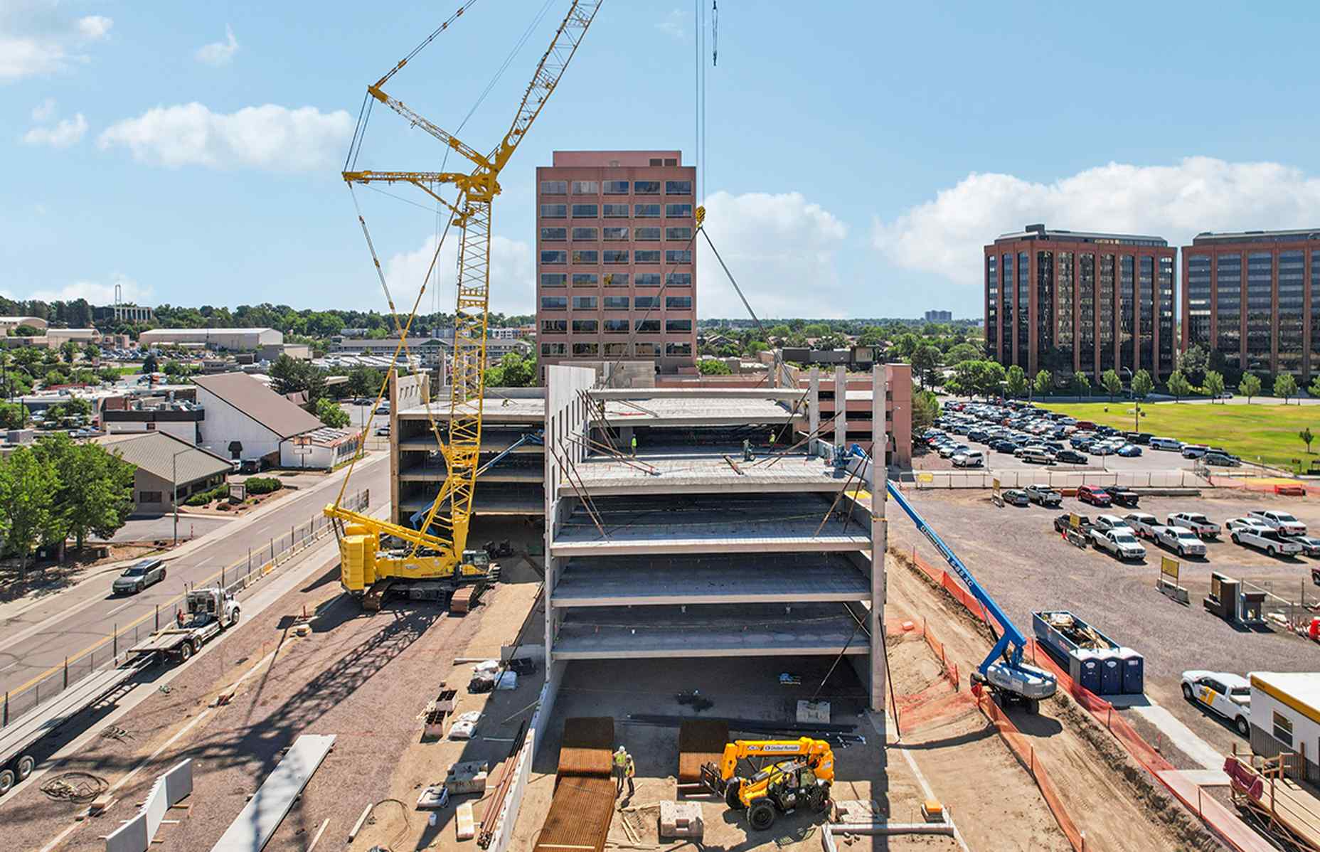 4 mile parking side aerial with crane