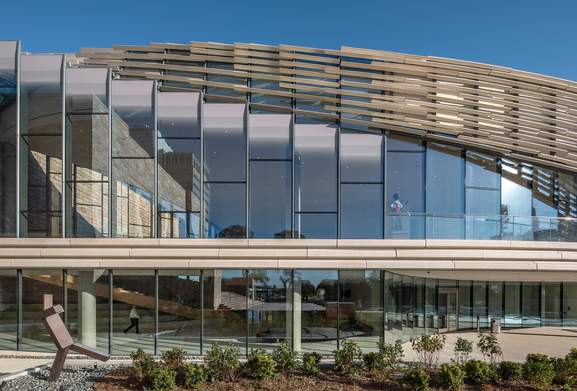 exterior of Joslyn Art Museum