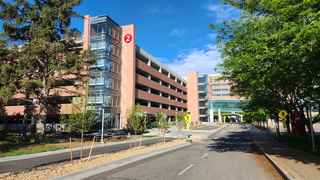 street view of uchealth parking garage