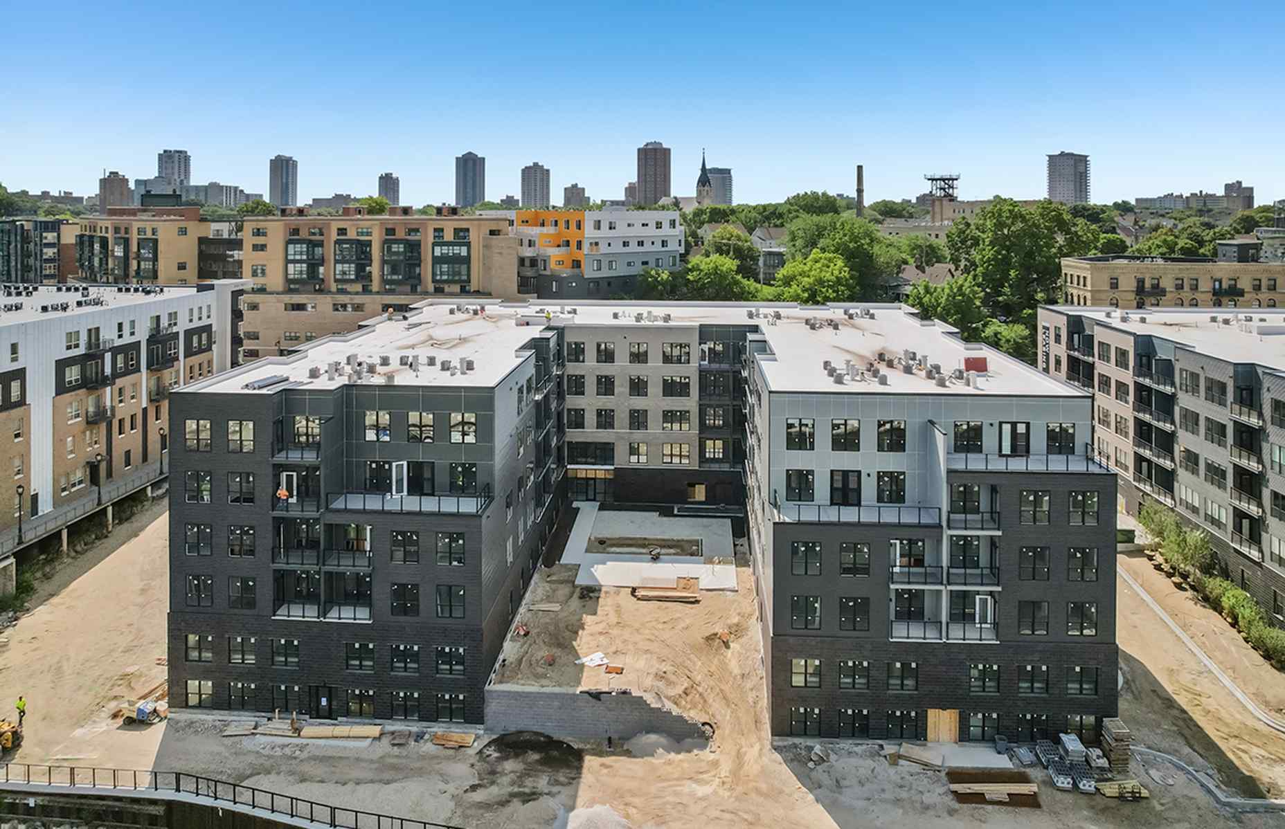 view from milwaukee river of river house apartments