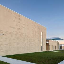 Roosevelt_Elementary_Exterior-Entrance-Wall-Lettering_MR