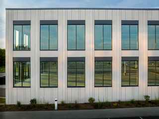 closeup of architectural insulated precast panels on Innovation One