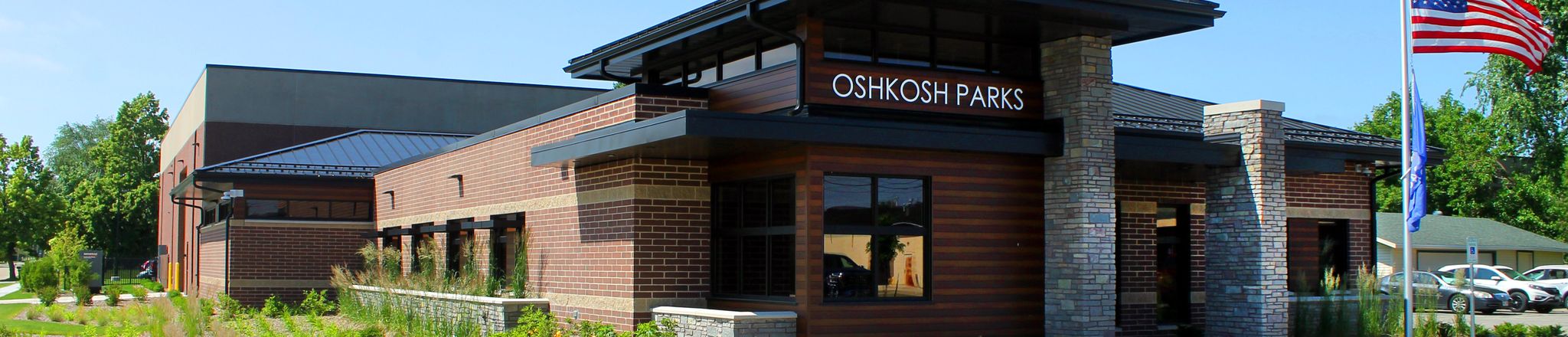 front entrance of Oshkosh Parks Department building